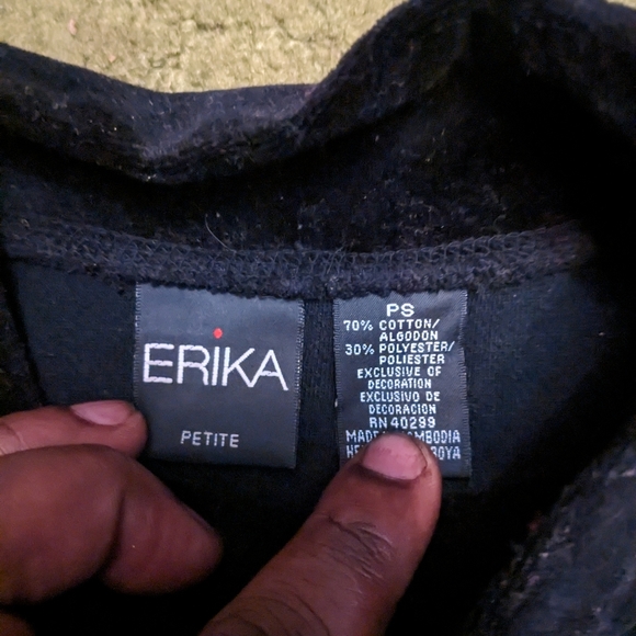 Lightweight Women's  Floral Pullover/Sweater by Erika - Picture 2 of 3